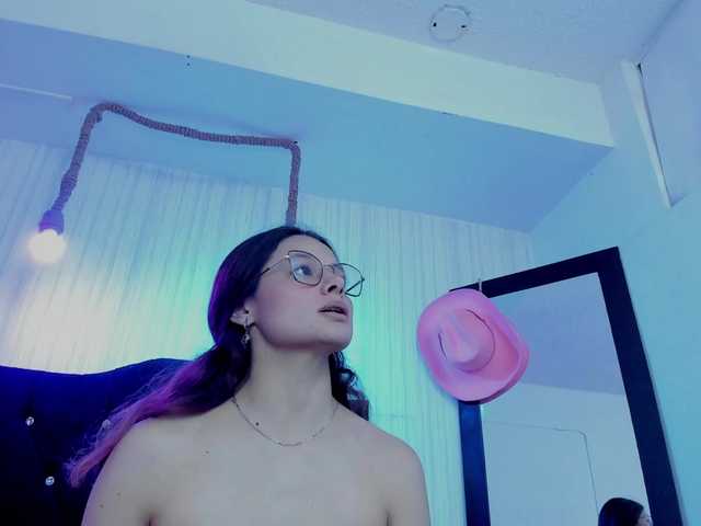 nickypop live cam on BongaCams