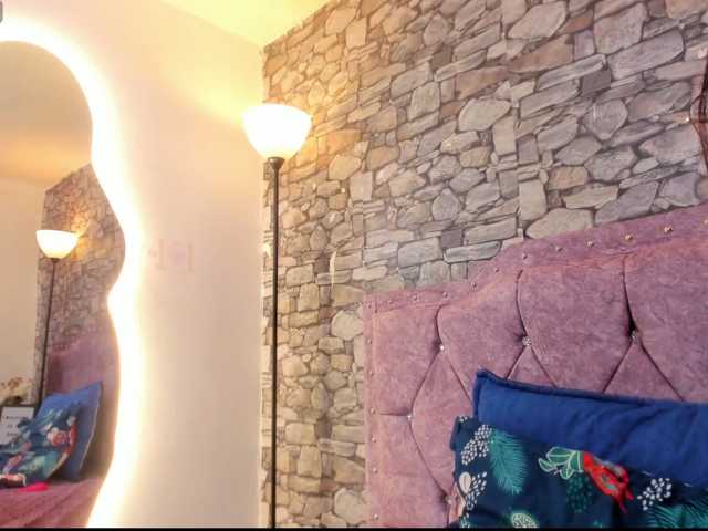 nickypop, en directo ahora en BongaCams