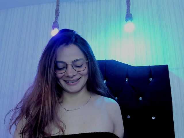 nickypop live cam