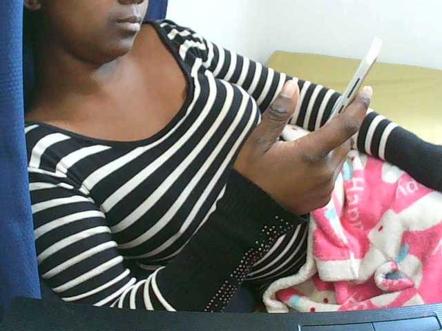 Angel77a live cam on BongaCams