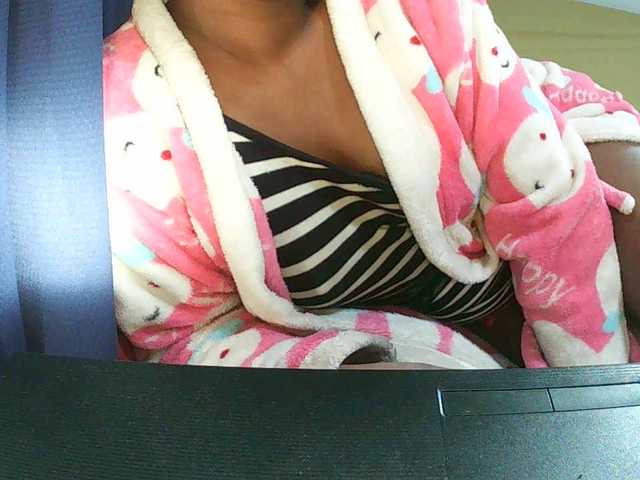 Angel77a live cam on BongaCams