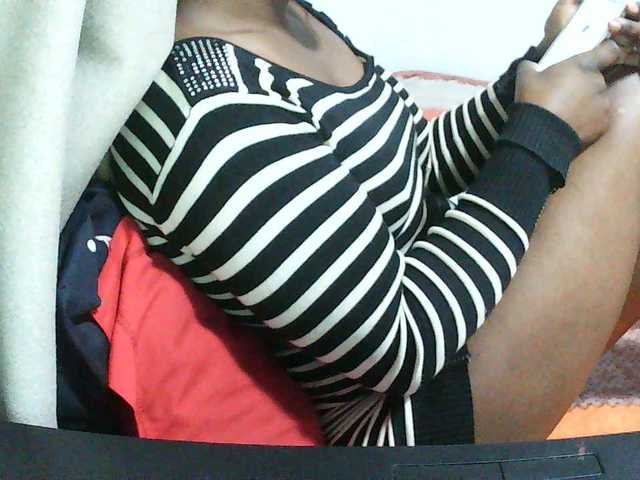 Angel77a live cam on BongaCams