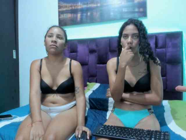 CharlottandVanessa webcam