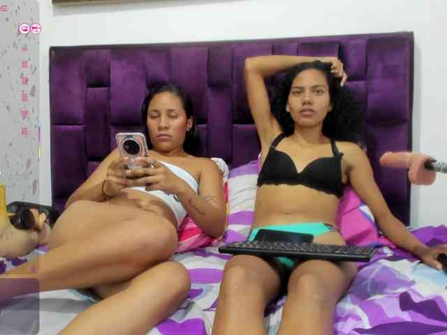 CharlottandVanessa webcam