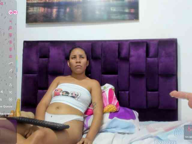 CharlottandVanessa webcam