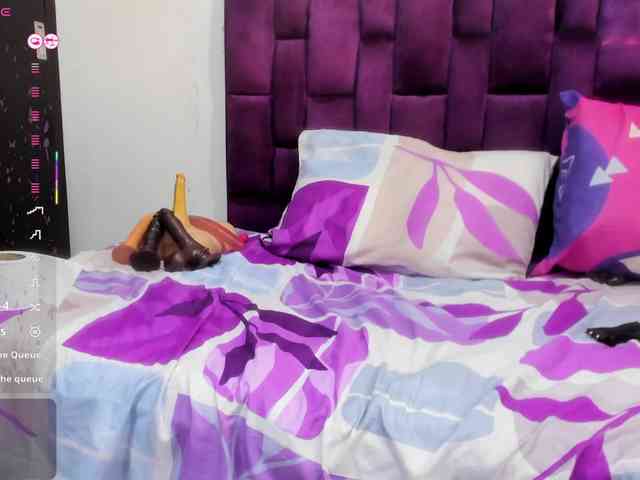 CharlottandVanessa webcam