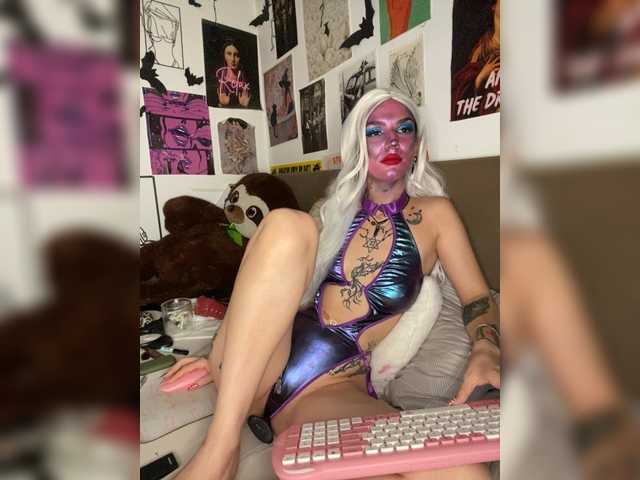 AgnesMoon1 live cam on BongaCams