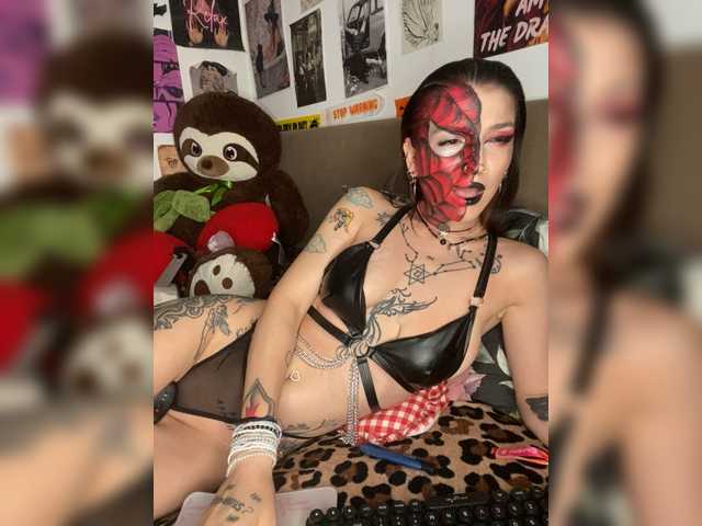 AgnesMoon1 live cam on BongaCams