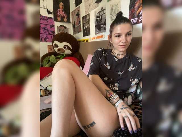 AgnesMoon1 live cam on BongaCams