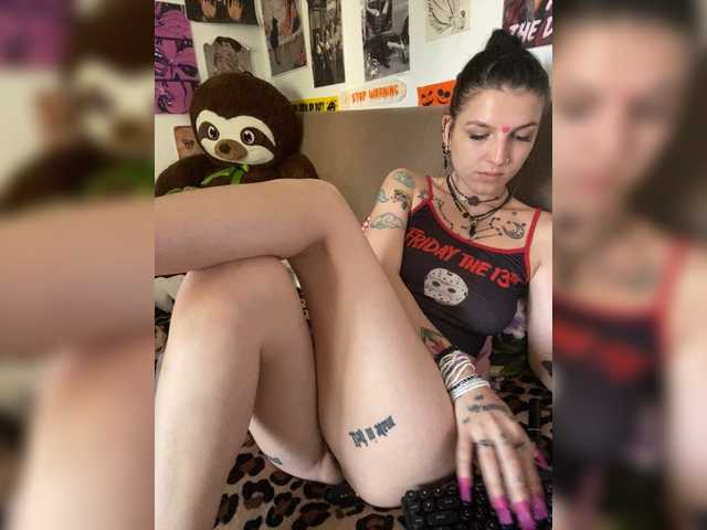 AgnesMoon1 live cam on BongaCams