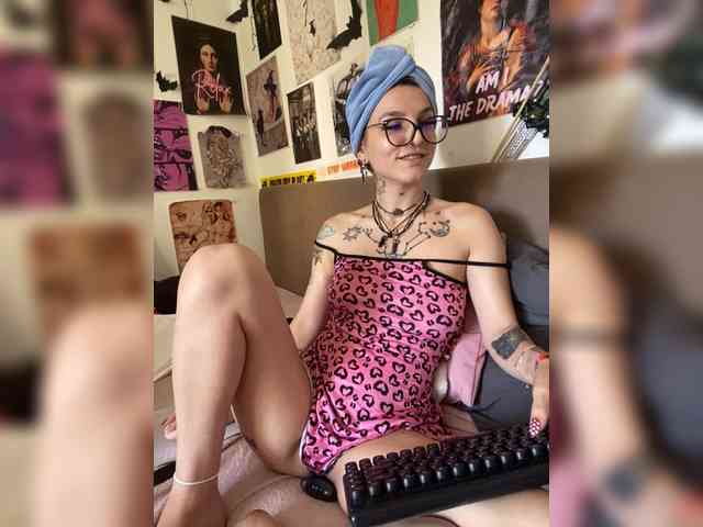 AgnesMoon1 - Girl 