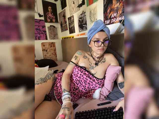 AgnesMoon1 - Girl 