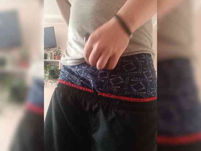 77Mia77 webcam