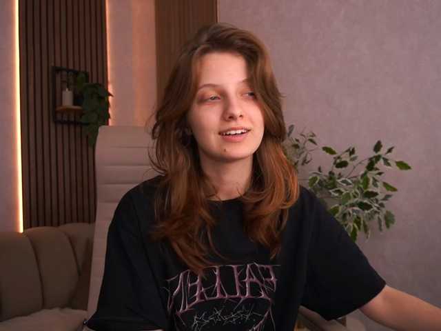 CuteeFoxy live cam on BongaCams