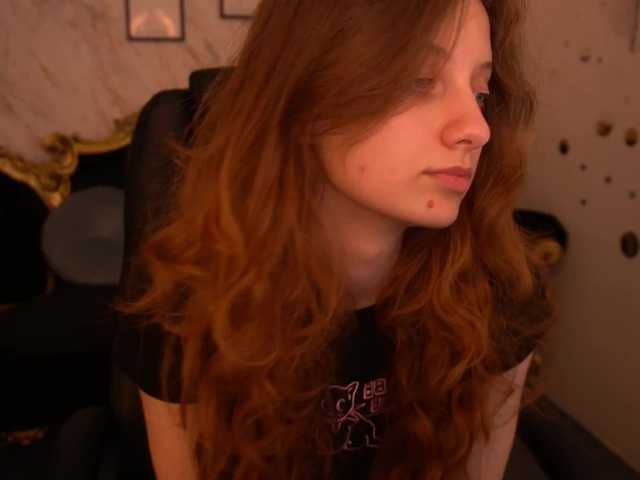 CuteeFoxy live cam on BongaCams