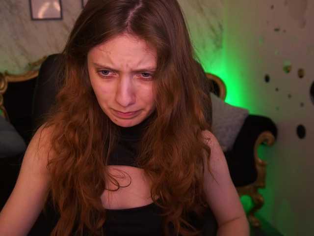 CuteeFoxy's BongaCams show and profile