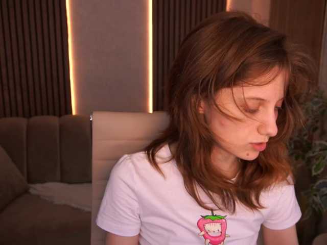 CuteeFoxy live cam on BongaCams