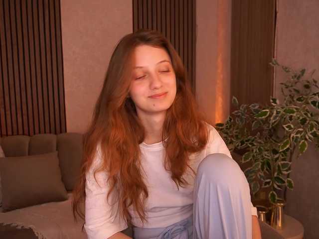 CuteeFoxy live cam on BongaCams
