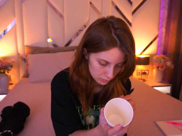 CuteeFoxy live cam on BongaCams
