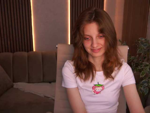 CuteeFoxy live cam on BongaCams