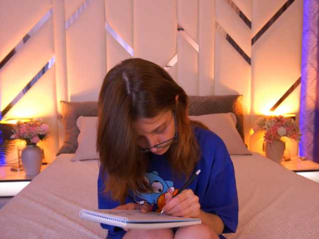 CuteeFoxy live cam on BongaCams