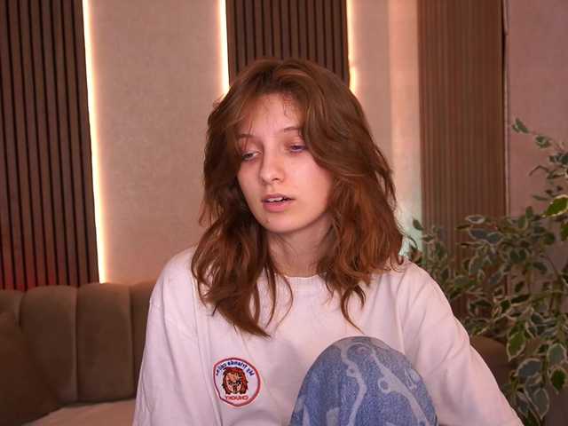 CuteeFoxy live cam on BongaCams