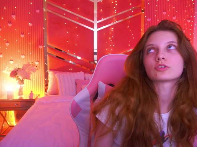 CuteeFoxy live cam on BongaCams