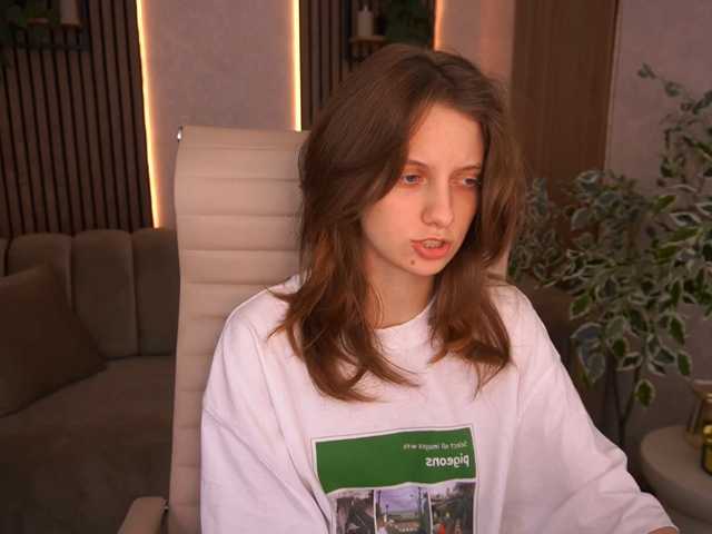 CuteeFoxy live cam on BongaCams