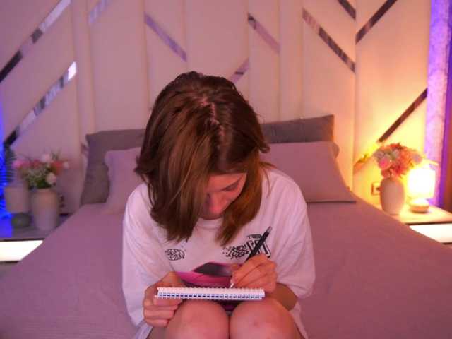 CuteeFoxy live cam on BongaCams