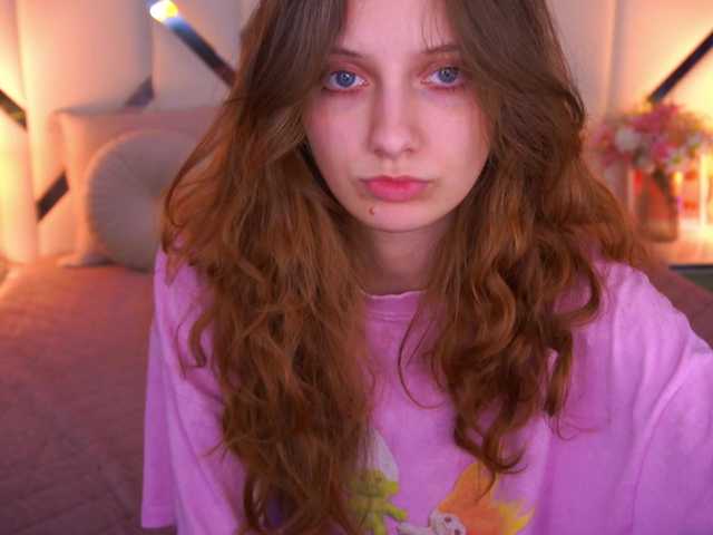 CuteeFoxy's BongaCams show and profile