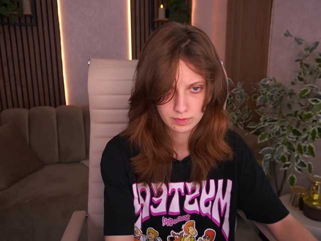 CuteeFoxy, en vivo ahora en BongaCams