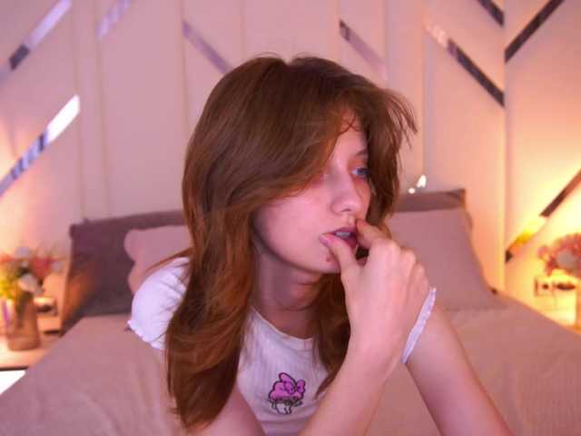 CuteeFoxy live cam on BongaCams