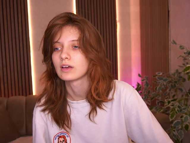 CuteeFoxy live cam on BongaCams