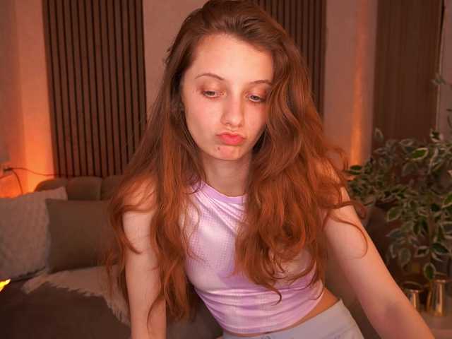 CuteeFoxy live cam on BongaCams