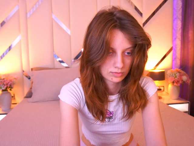 CuteeFoxy live cam on BongaCams