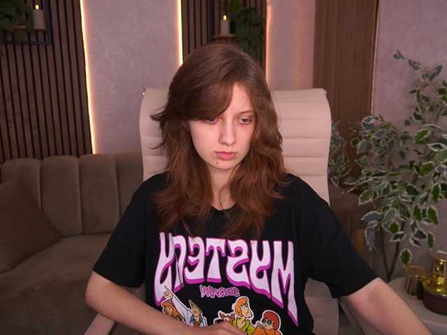 CuteeFoxy, en vivo ahora en BongaCams