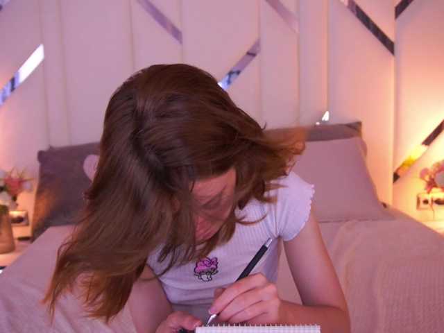 CuteeFoxy live cam on BongaCams