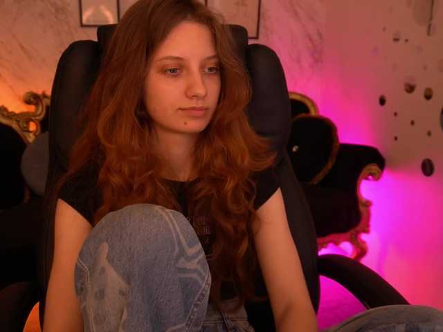 CuteeFoxy live cam on BongaCams
