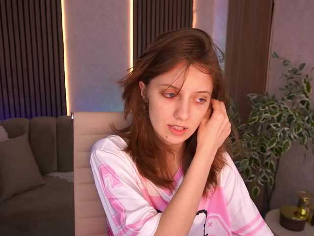 CuteeFoxy live cam on BongaCams