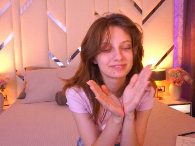 CuteeFoxy live cam on BongaCams