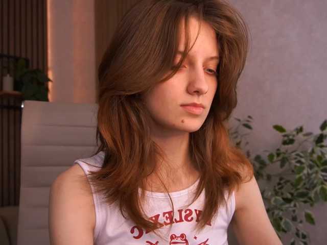 CuteeFoxy live cam on BongaCams
