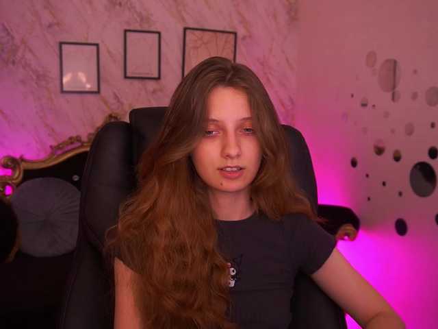 CuteeFoxy live cam on BongaCams