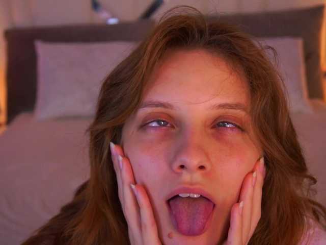CuteeFoxy live cam on BongaCams