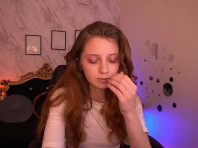 CuteeFoxy live cam on BongaCams