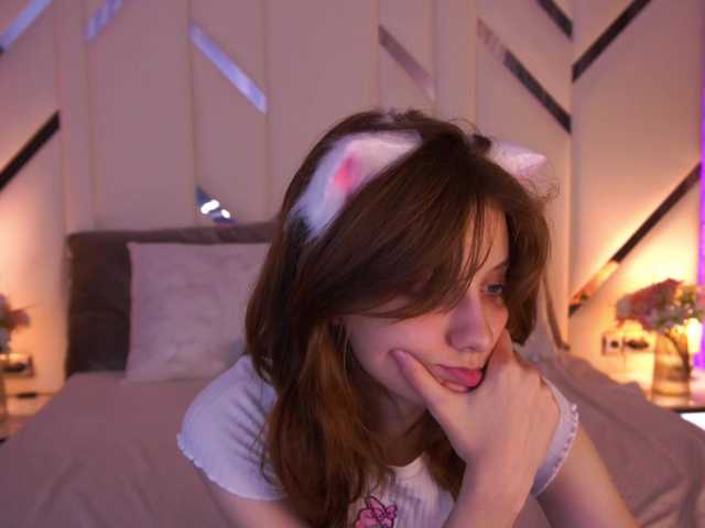 CuteeFoxy live cam on BongaCams