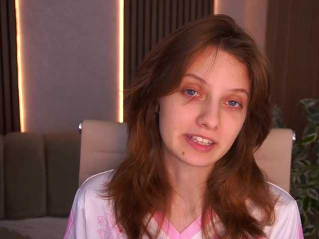 CuteeFoxy live cam on BongaCams