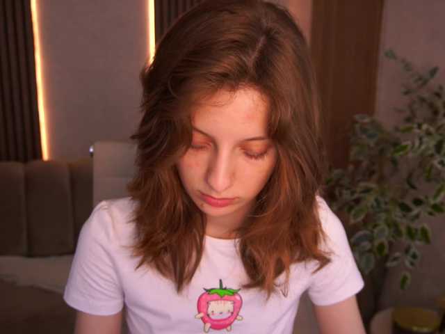 CuteeFoxy live cam on BongaCams
