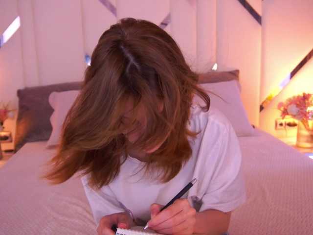 CuteeFoxy live cam on BongaCams