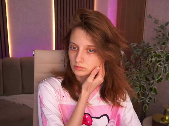 CuteeFoxy live cam on BongaCams