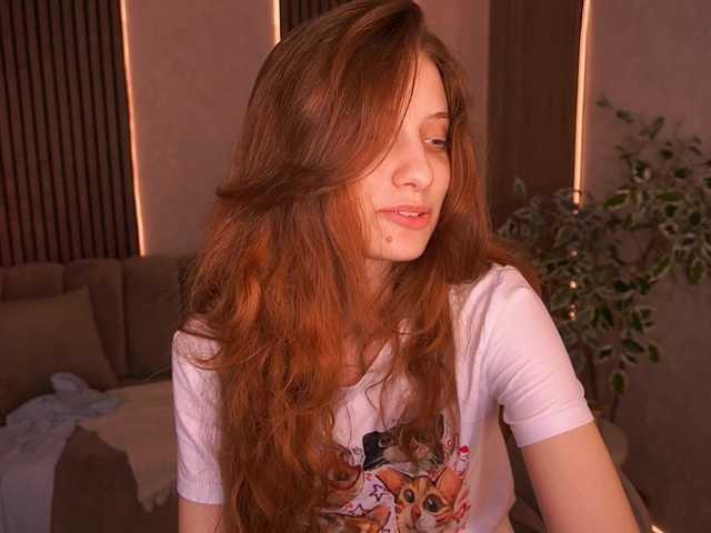 CuteeFoxy live cam on BongaCams